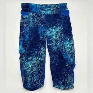 Athleta - Bike Shorts, Blue Patterned Athletic, Gym Wear, includes pockets.